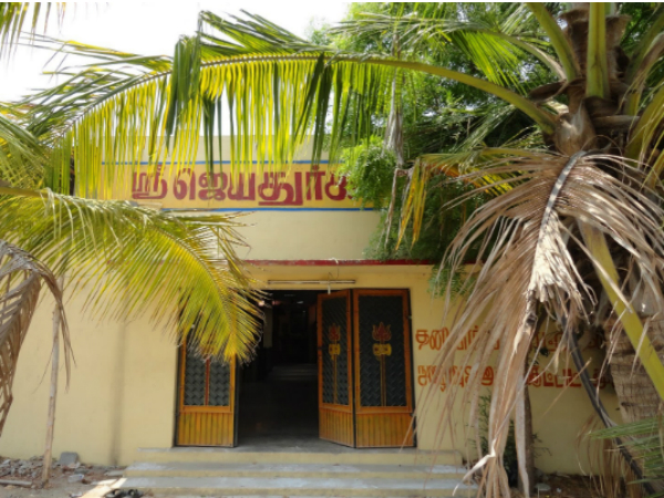 പ്രാര്ത്ഥിക്കാന് ബര്ഗറും ഒരു കാരണം പ്രാര്ത്ഥിക്കാന് ബര്ഗറും ഒരു കാരണം