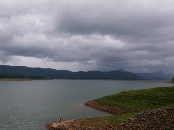 അത്ഭുതക്കാഴ്ചയായ അഞ്ചുരുളി തുരങ്കം അത്ഭുതക്കാഴ്ചയായ അഞ്ചുരുളി തുരങ്കം