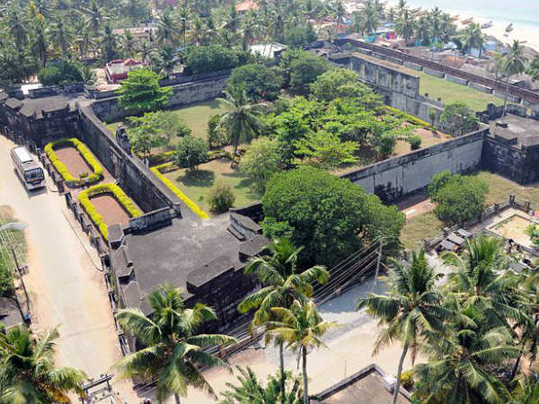 അഞ്ചുതെങ്ങ് കോട്ട