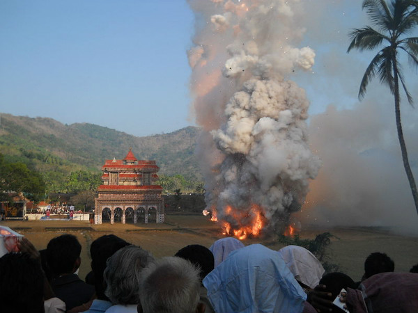 വെടിക്കെട്ട്