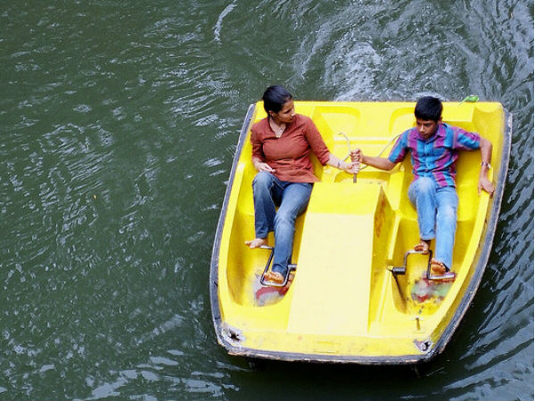 ബോട്ടിംഗ്