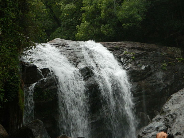 ലക്കോം വെള്ളച്ചാട്ടം