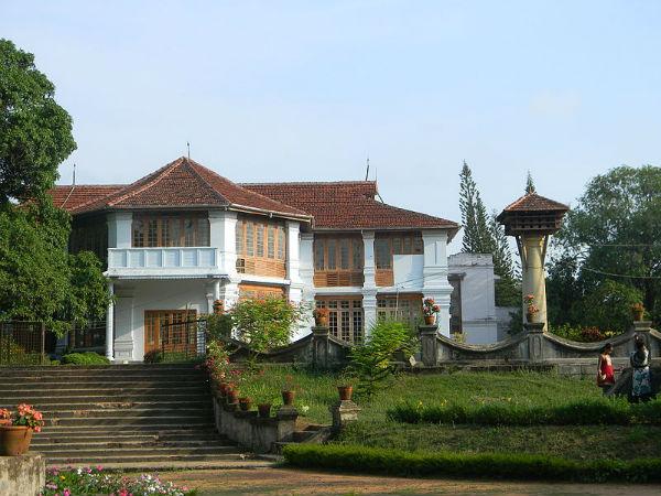 29. തൃപ്പുണ്ണിത്തുറ പാലസിലെ മണിച്ചിത്രത്താഴ്
