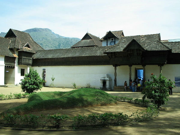 33. ക്ലൈമാസില് പദ്മനാഭപുരം കൊട്ടാരം