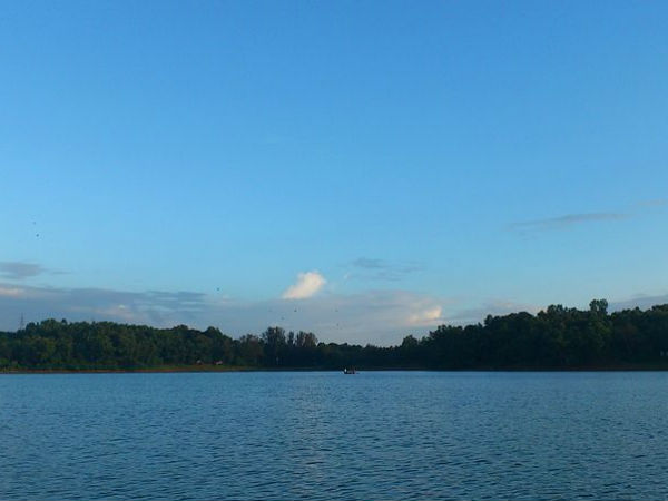 04. ശാസ്താംകോട്ട കായൽ