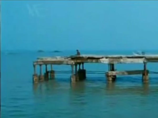 03. തട്ടത്തിന് മറയത്തെ തലശ്ശേരി