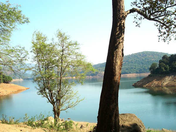 കരയ്യാര് ഡാം