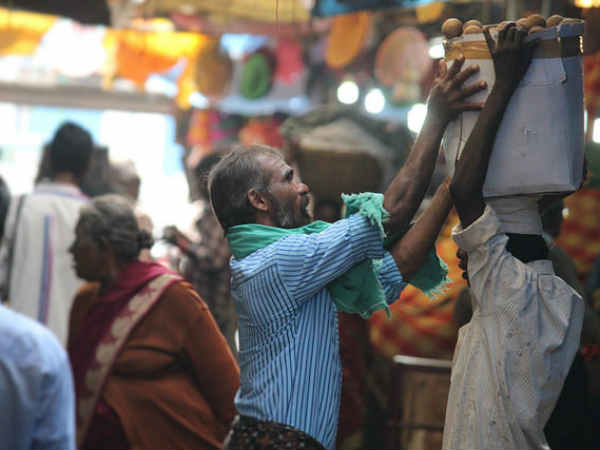 ഒരു കൈ സഹായം