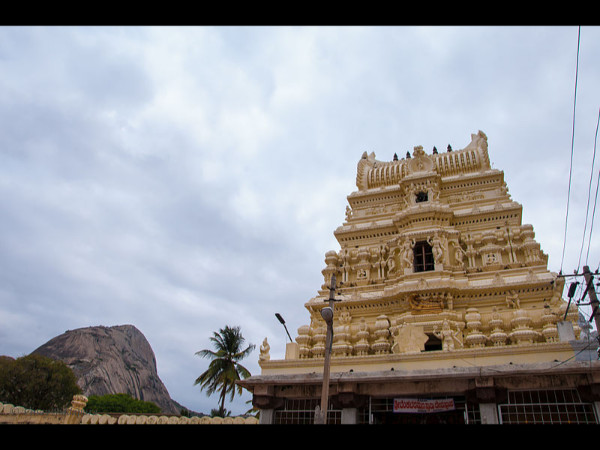 മൂന്ന് ക്ഷേത്രങ്ങള്