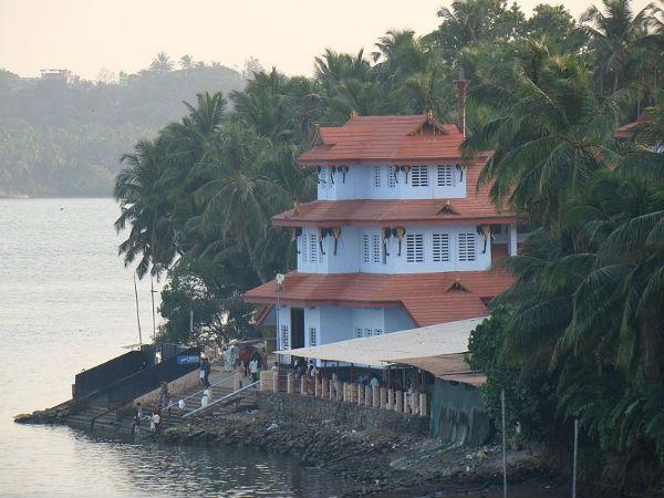 04 പറശ്ശിനിക്കടവ് മുത്തപ്പൻ ക്ഷേത്രം, കണ്ണൂർ