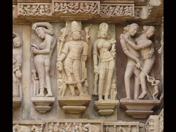 30. അപ്സരസുകൾ