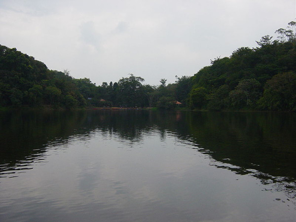 തടാക കാഴ്ച