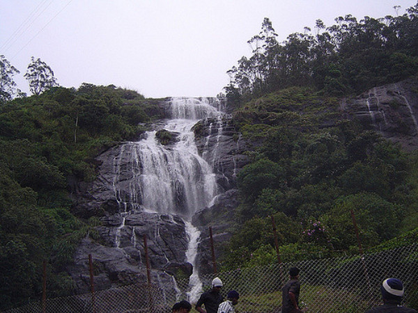 06. വെള്ളച്ചാട്ടങ്ങൾ സന്ദർശിക്കാം