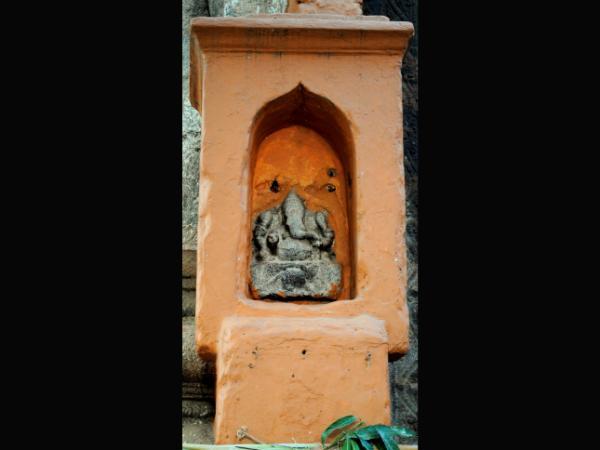 10. തീപിടിച്ച മൈസൂർ കൊട്ടാരം