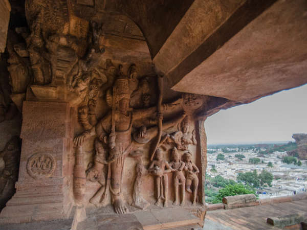 ചാലുക്യരുടെ നിര്മ്മാണ വൈഭവം