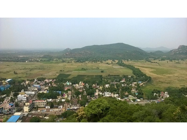 എത്തിച്ചേരാൻ