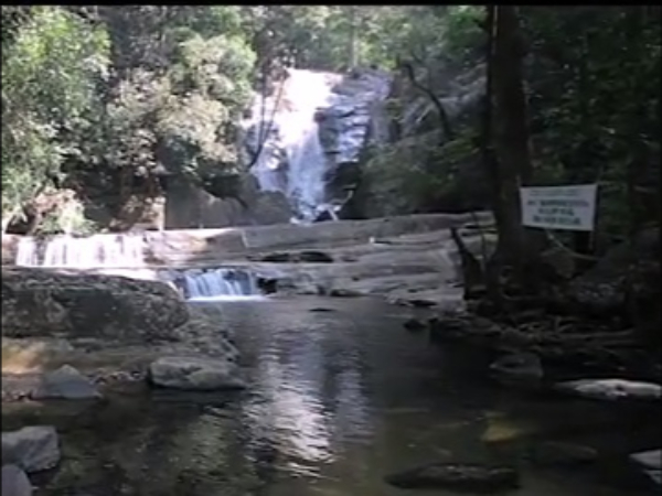 തടാകം