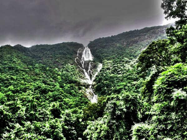 03. ധൂത് സാഗർ വെള്ളച്ചാട്ടം, ഗോവ