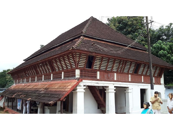 13. കടമറ്റംപള്ളി, മൂവറ്റുപുഴ