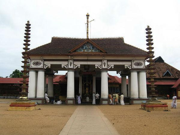 39. വൈക്കം മഹാദേവ ക്ഷേത്രം, വൈക്കം