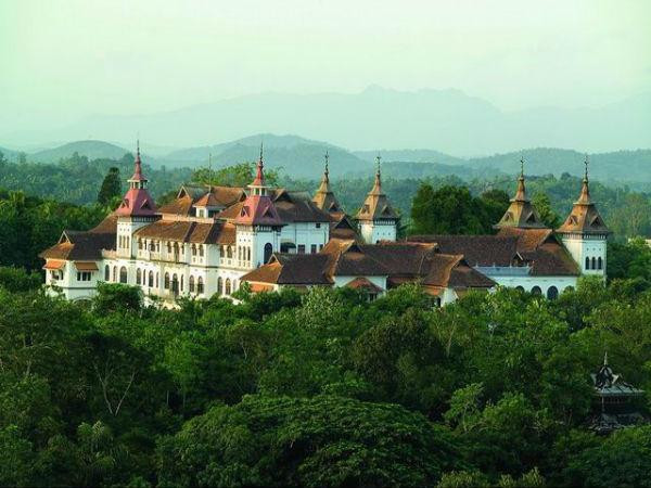 44. കവടിയാർ കൊട്ടാരം, തിരുവനന്തപുരം
