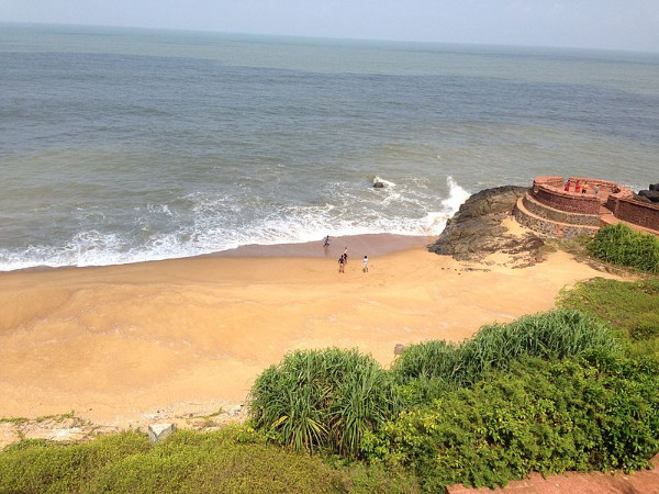 02. ബേക്കൽ ബീച്ച്, 1 കി മീ