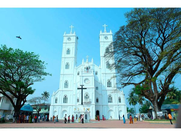 വല്ലാർപാടം പള്ളി, 1524 AD