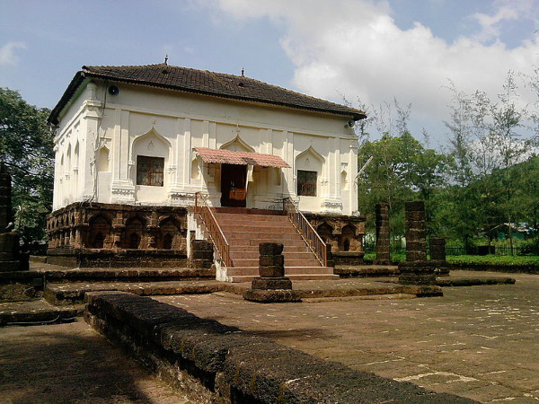 പോർച്ചുഗീസുകാരുടെ തേർവാഴ്ച്ച