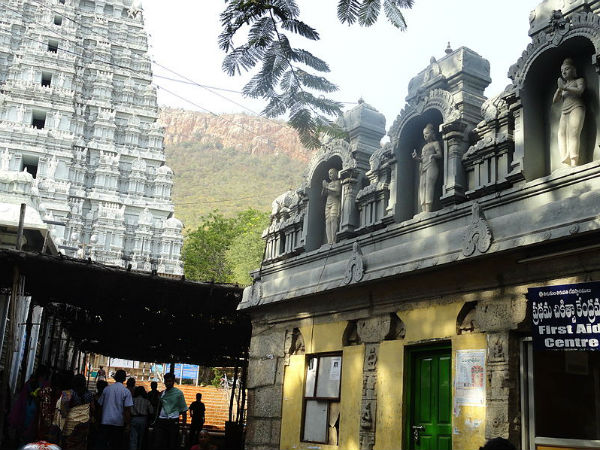 ഗോപുരം