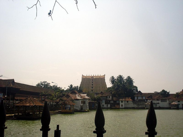 ശ്രീ പദ്മനാഭന്റെ അറയിൽ
