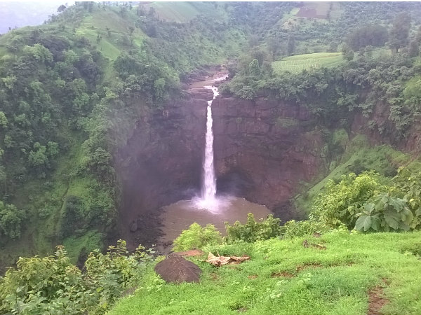 ഡബോസ വെള്ളച്ചാട്ടം