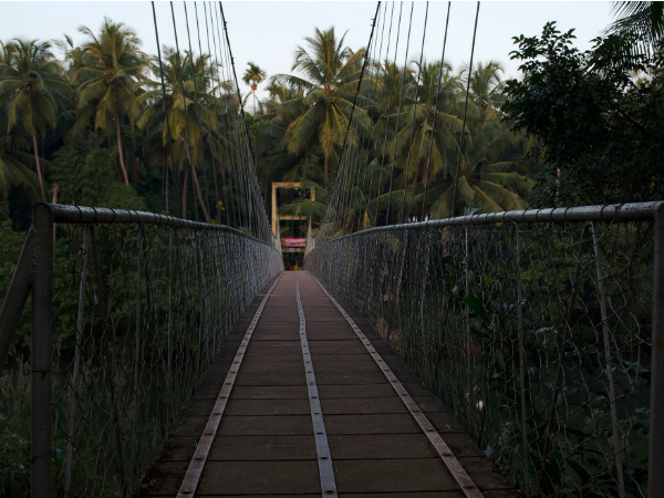 പെരളശ്ശേരി തൂക്കുപാലം