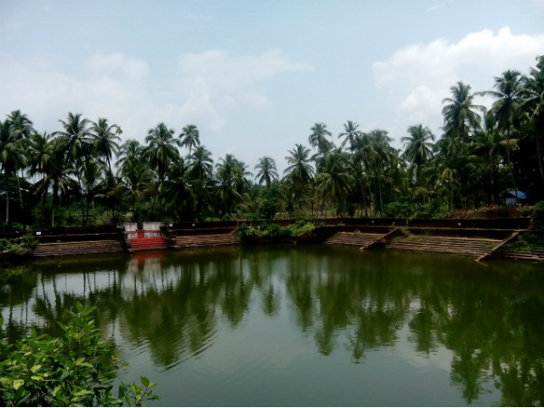 പഴമ കൊണ്ട് പ്രശസ്തമായ വെങ്കിട്ടത്തേവര് ശിവക്ഷേത്രം പഴമ കൊണ്ട് പ്രശസ്തമായ വെങ്കിട്ടത്തേവര് ശിവക്ഷേത്രം
