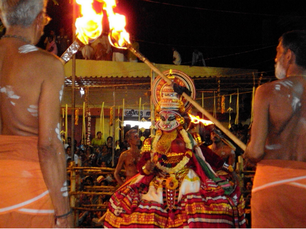 പന്ത്രണ്ട് വര്ഷത്തിലൊരിക്കലുള്ള മുടിയെടുപ്പ്