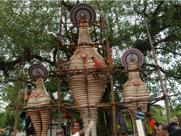 നീലംപേരൂര് പള്ളി ഭഗവതി ക്ഷേത്രം നീലംപേരൂര് പള്ളി ഭഗവതി ക്ഷേത്രം