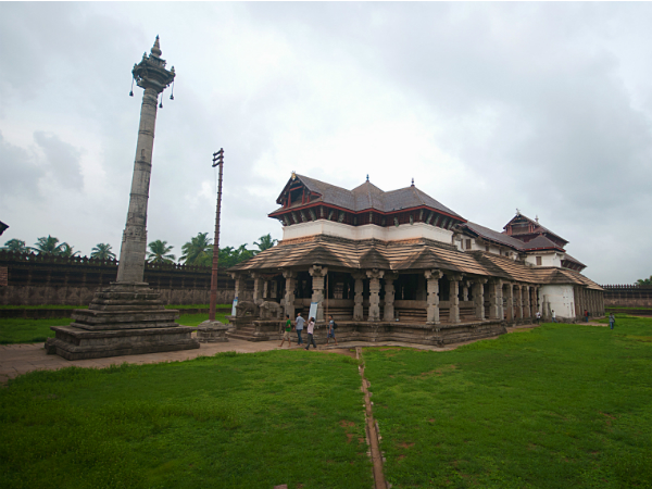 സാവിര കംബഡ ബസടി