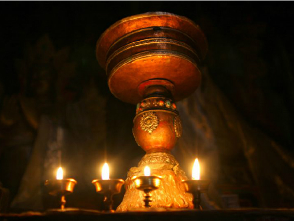 പുരാതനമായ ആശ്രമങ്ങള്