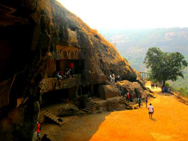 ബാജാ കേവ്സ് മഹാരാഷ്ട്ര