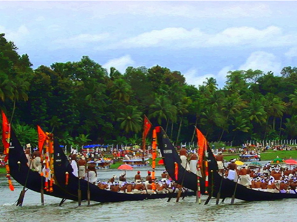 ആറന്മുള ഉത്രട്ടാതി വള്ളംകളി