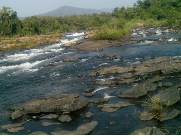 പാണിയേലി പോര് എന്നാല്