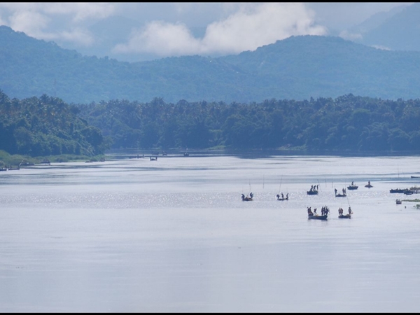 മലിനമാകാത്ത പെരിയാര്