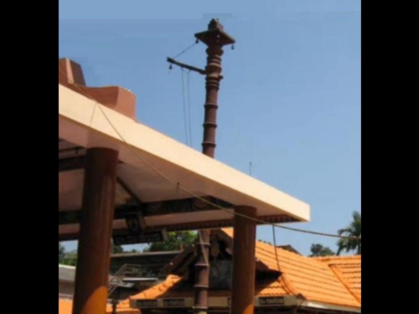 പടിഞ്ഞാറു ദര്ശനം