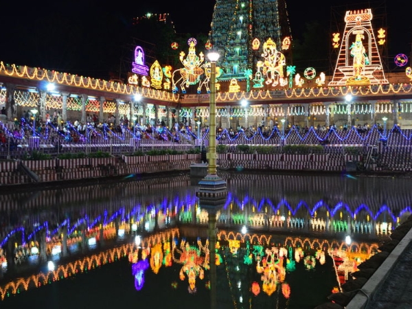 പൊന്താമരക്കുളം