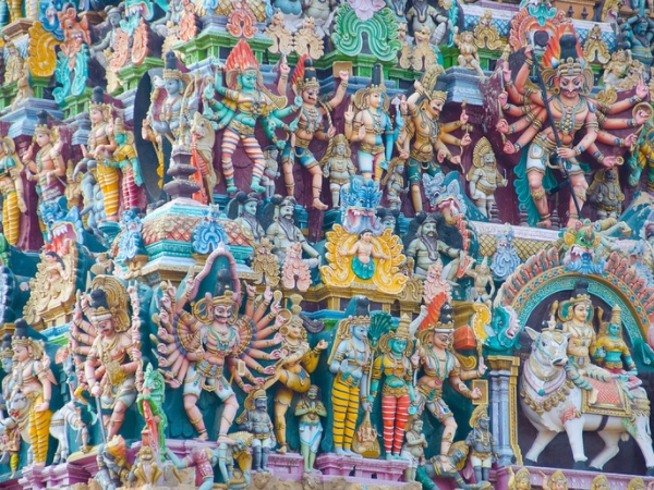 ഗോപുരത്തിലെ കാഴ്ചകള്