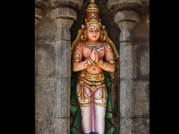 എട്ടു സ്വയംഭൂ ക്ഷേത്രങ്ങളില് ഒന്ന്