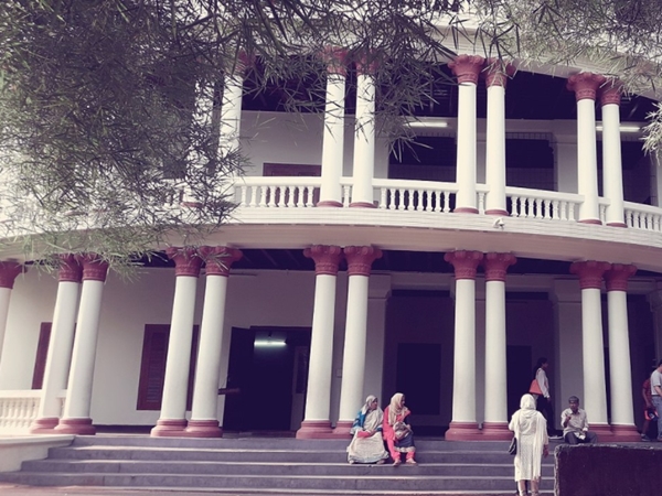 കുന്നിന്മേല് കൊട്ടാര
