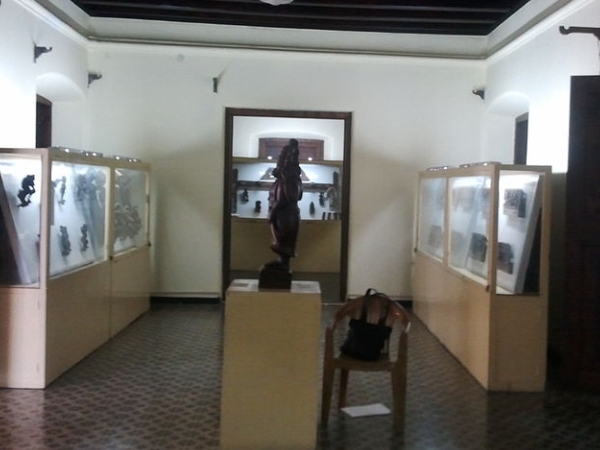 11 ഗാലറികള്