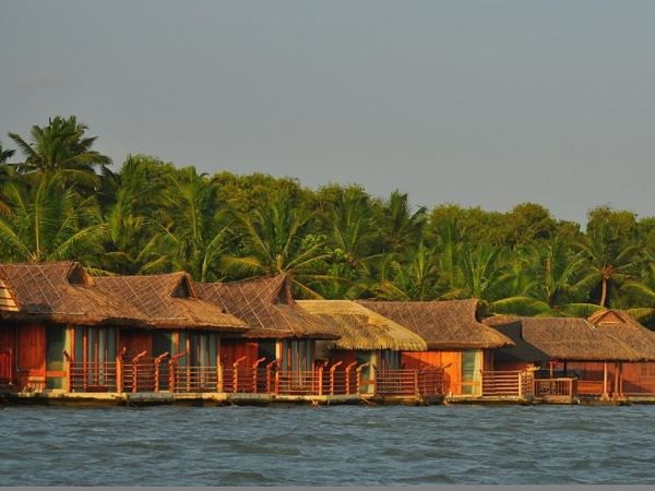 പൂവാര്