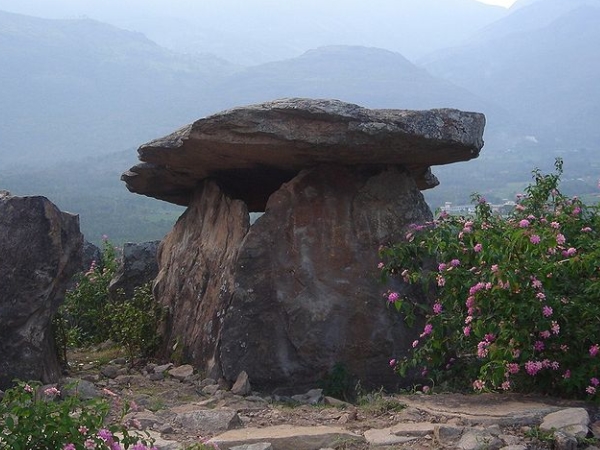 ശിലായുഗ സംസ്കാരത്തിന്റെ ബാക്കിപത്രമായ മുനിയറകള്