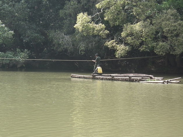 റിവര് റാഫ്റ്റിങ്